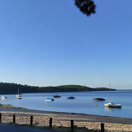 Dom wakacyjny Maison Familiale A 2 Pas Du Lac,avec Spa, A La Gde Escoure-grives